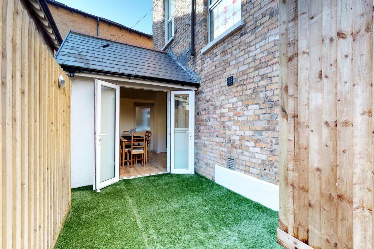 Superb 2 Beds 2 Baths New Apartment W/ Garden+Patio ボーンマス エクステリア 写真
